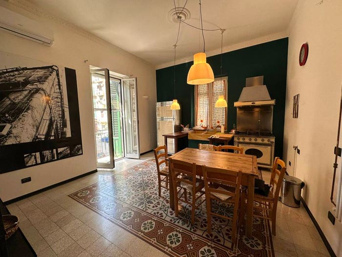 Appartamento con 6 locali in vendita in Via Marco Polo, Zisa, Palermo