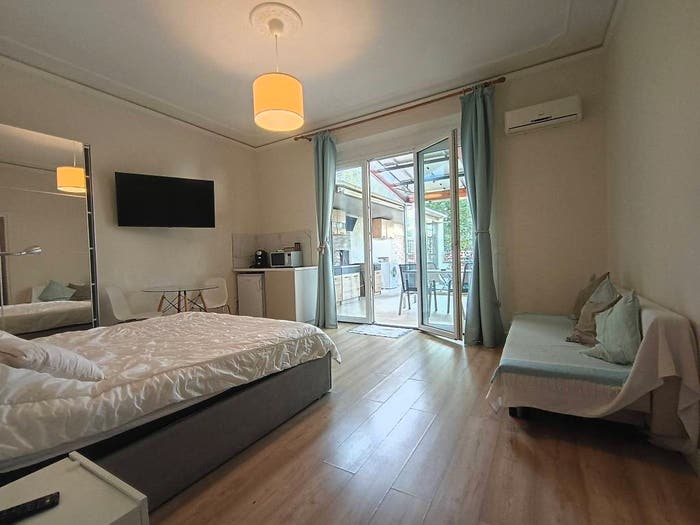 Appartamento con 6 locali in vendita in Beccaria Colombo, Firenze