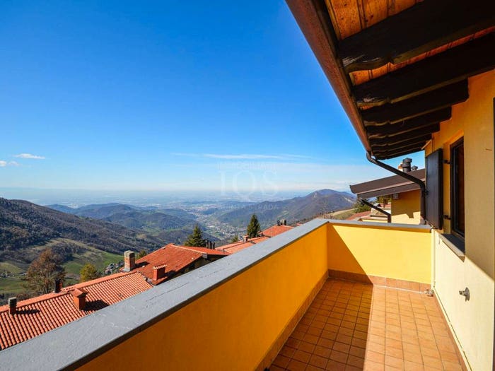 Appartamento trilocale in vendita in Via Panoramica, San Fermo, Grone