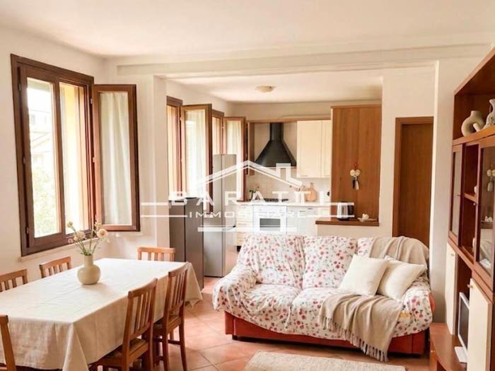 Casa con 6 locali in vendita in Pegognaga