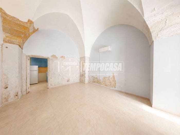 Casa bilocale in vendita in Via delle Bombarde, Centro Storico, Lecce