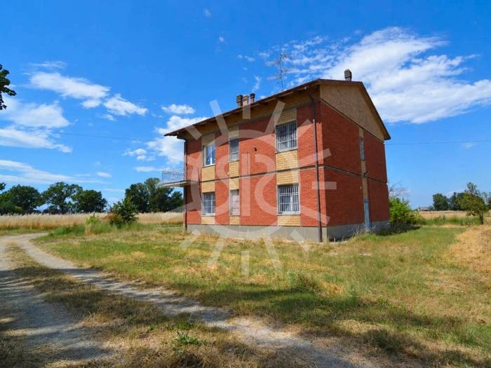 Appartamento con 5 locali in vendita in Calderara di Reno