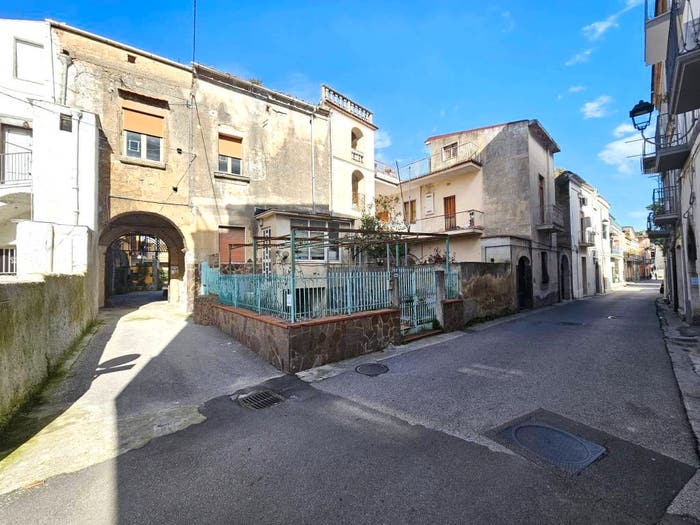 Appartamento trilocale in vendita in Via San Potito, Casali San Potito, Roccapiemonte