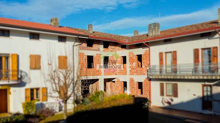 Casa con 6 locali in vendita in Via Dante Alighieri, Lestans, Sequals