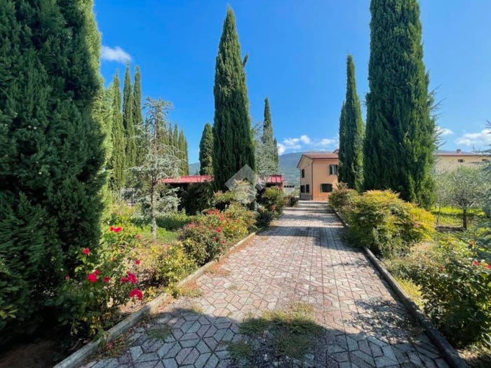 Casa con 6 locali in vendita in Via santa maria della spina, San Damiano Rivotorto Capodacqua, Assisi