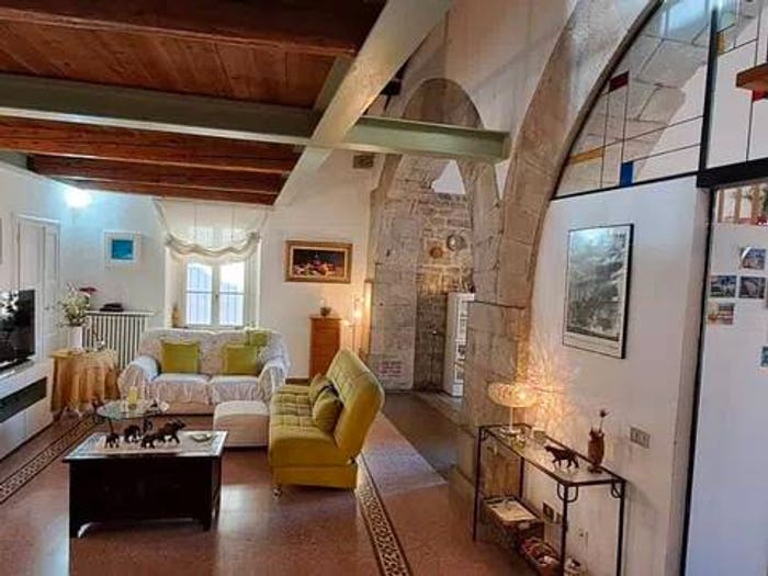 Appartamento con 6 locali in vendita in Via San Francesco, San Francesco, Pisa