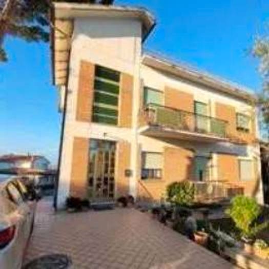 Appartamento con 5 locali in vendita in Viale Dante Alighieri Montelupone MC Italia, Centro, Montelupone