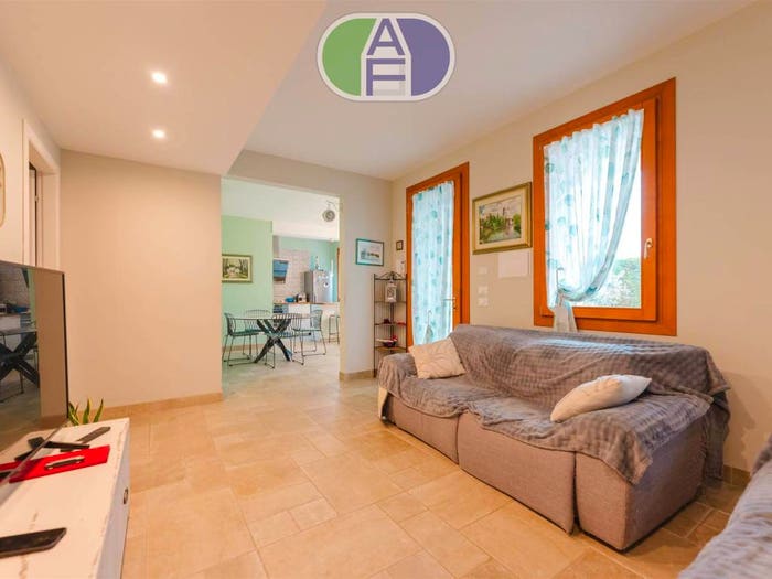 Casa con 6 locali in vendita in Via Bolzano, Borbiago, Mira
