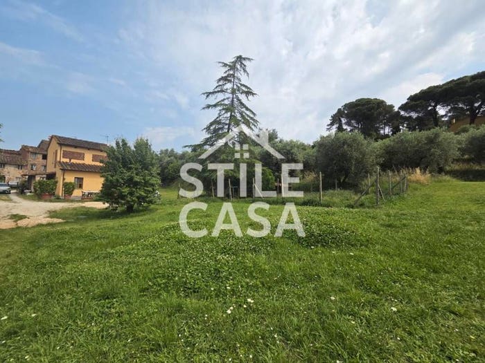 Casa con 5 locali in vendita in Montecarlo, Centro
