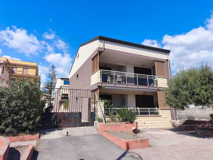 Casa bilocale in vendita in Via lungomare unità dell'italia, Nizza di Sicilia