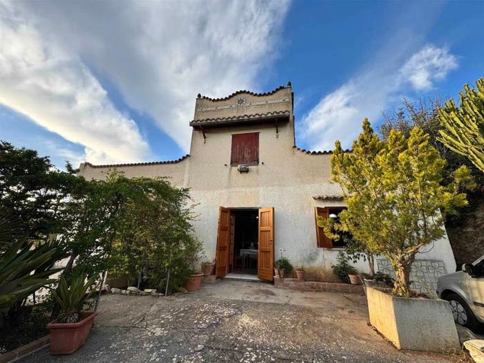 Appartamento quadrilocale in vendita in Via Giuseppe Naso SNC, Erice