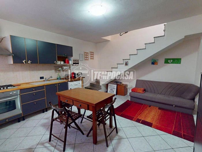 Appartamento trilocale in vendita in Via N TOMMASEO, Cesano Maderno