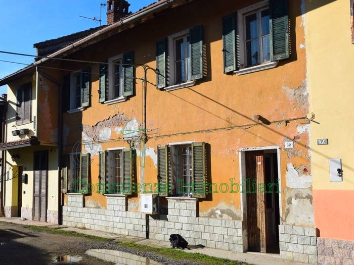 Casa quadrilocale in vendita in Via Dottor Lodovico Scolari, Centro, Trovo
