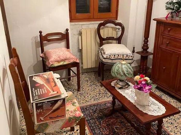 Casa con 6 locali in vendita in Gragnana Sorgnano Torano, Carrara