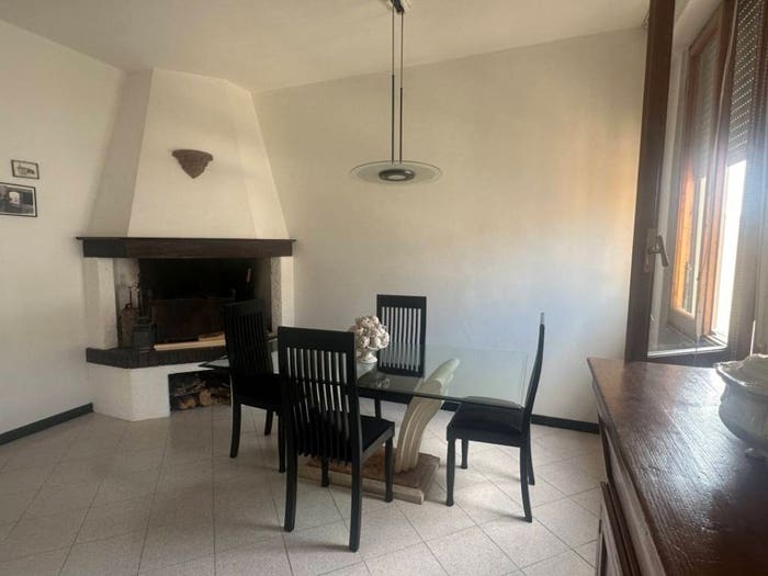 Appartamento quadrilocale in vendita in Via Garibaldi, Centro, Pontassieve