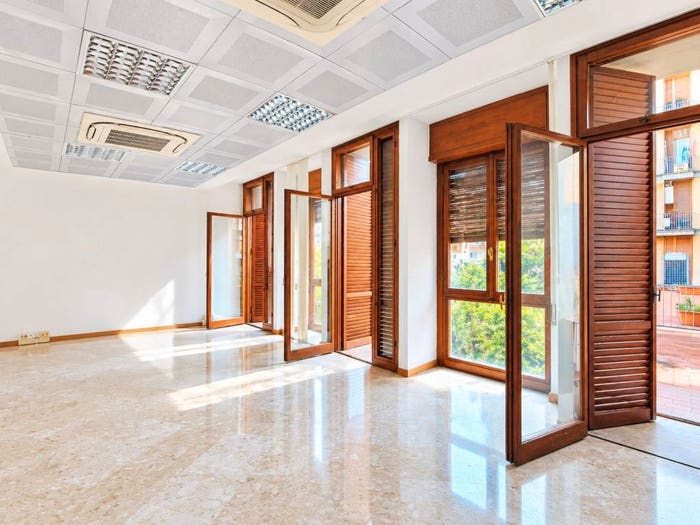Appartamento con 6 locali in vendita in Via Giuseppe Verdi, Santa Croce, Firenze