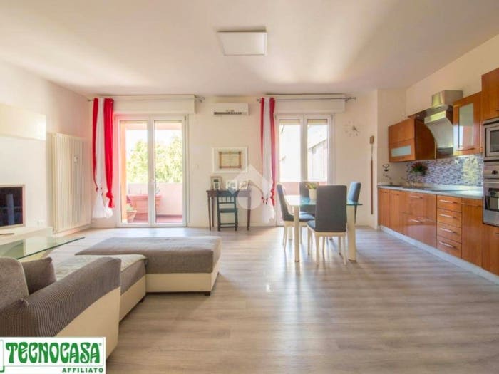 Appartamento trilocale in vendita in Via camillo ronzani, Centro Garibaldi, Casalecchio di Reno