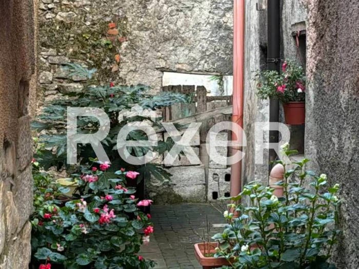 Casa bilocale in vendita in Via Luchino del Verme, Teggiano Macchiaroli, Teggiano