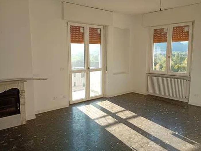 Appartamento con 5 locali in vendita in Corso Martiri Della Libertà SNC, Centro, Ovada