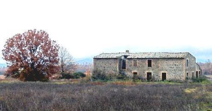 Casa con 6 locali in vendita in Acquapendente