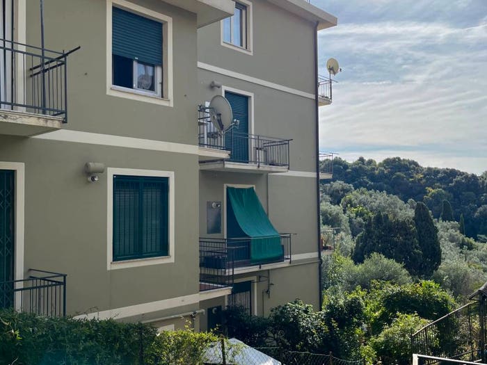 Appartamento quadrilocale in vendita in Via Simone Monaco, Apparizione, Genova