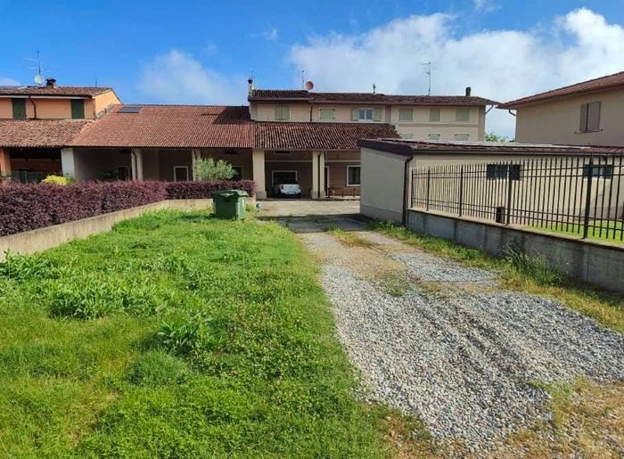 Casa con 6 locali in vendita in Cascina Arciprebenda A, Area PIP, Orzinuovi
