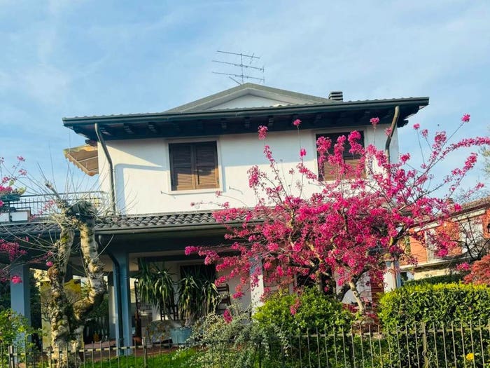 Appartamento trilocale in vendita in Centro, Peschiera del Garda