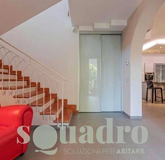 Casa con 5 locali in vendita in Forli'