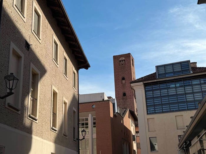 Appartamento trilocale in vendita in Via Vernazza, Centro, Alba