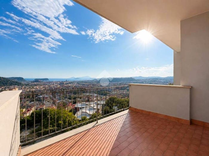 Appartamento con 5 locali in vendita in Posillipo, Napoli