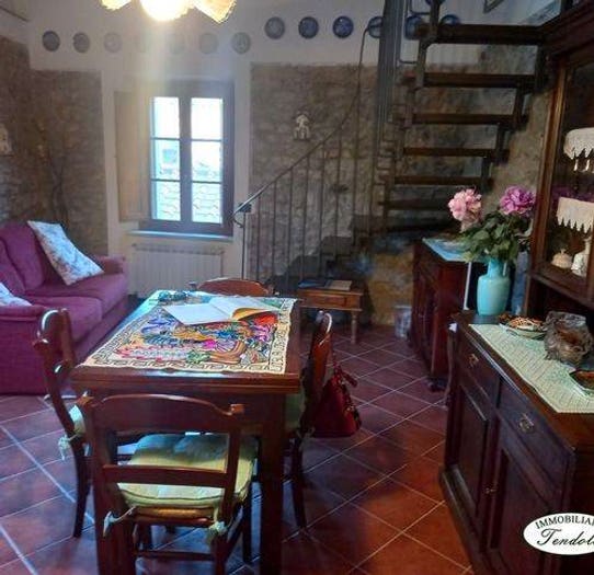 Appartamento bilocale in vendita in Fosdinovo