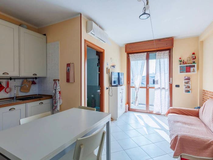 Appartamento trilocale in vendita in Via Laudedeo Testi, San Leonardo, Parma