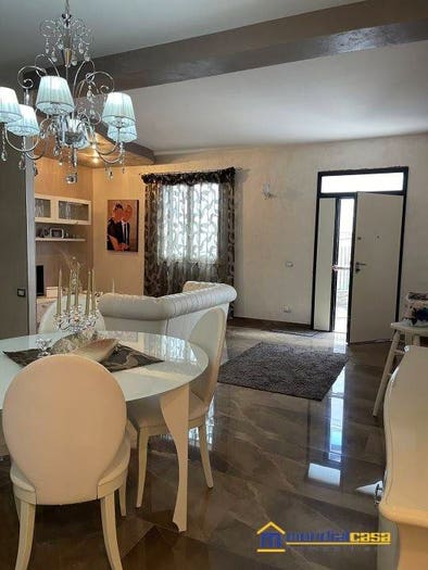 Casa con 6 locali in vendita in Centro, Pachino