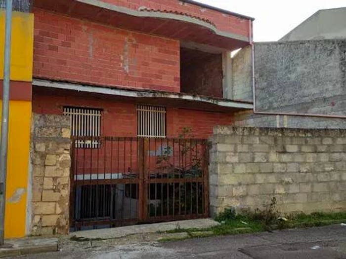 Casa con 6 locali in vendita in Via Nuoro SNC, Ittiri