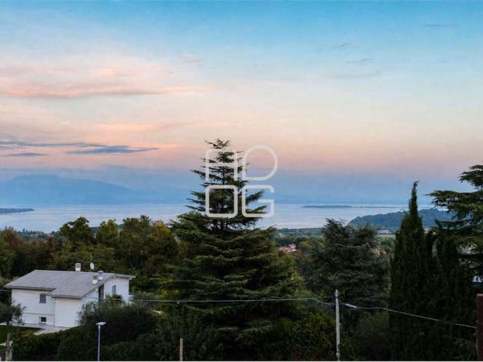 Appartamento quadrilocale in vendita in Via Sant'Anna, Barcuzzi, Lonato del Garda