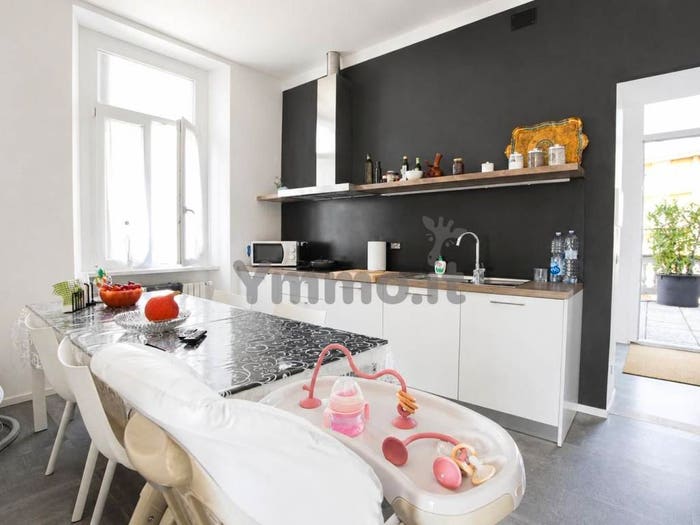 Appartamento con 6 locali in vendita in Corso XXV Aprile, Centro, Luino