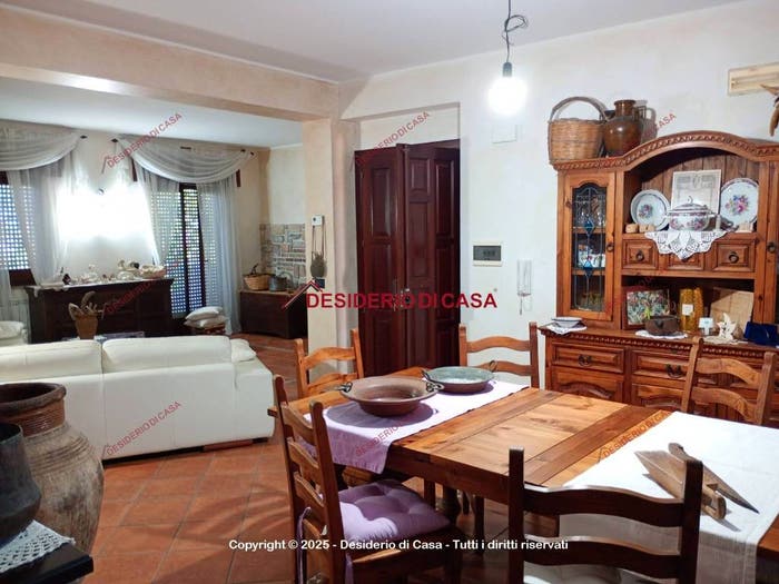 Appartamento con 5 locali in vendita in Via Torrente Bruca, Centro, Capo d'Orlando