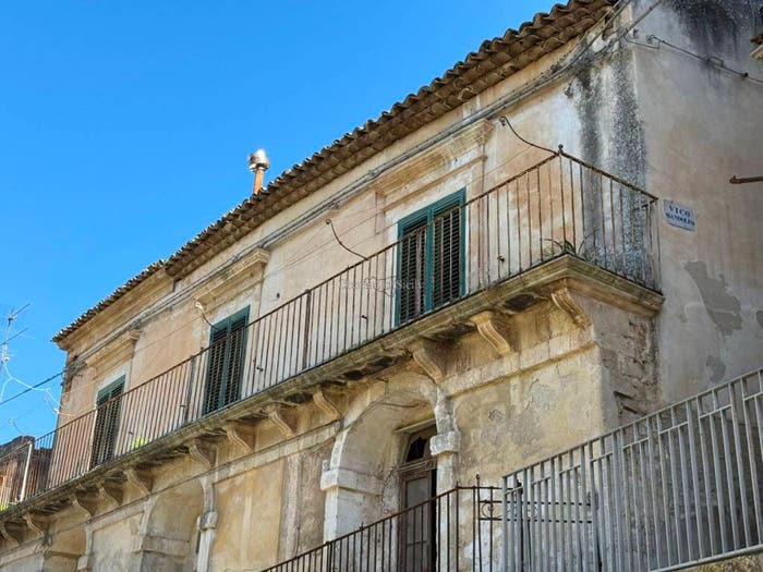 Casa quadrilocale in vendita in Vico Mandolfo, Modica Bassa, Modica