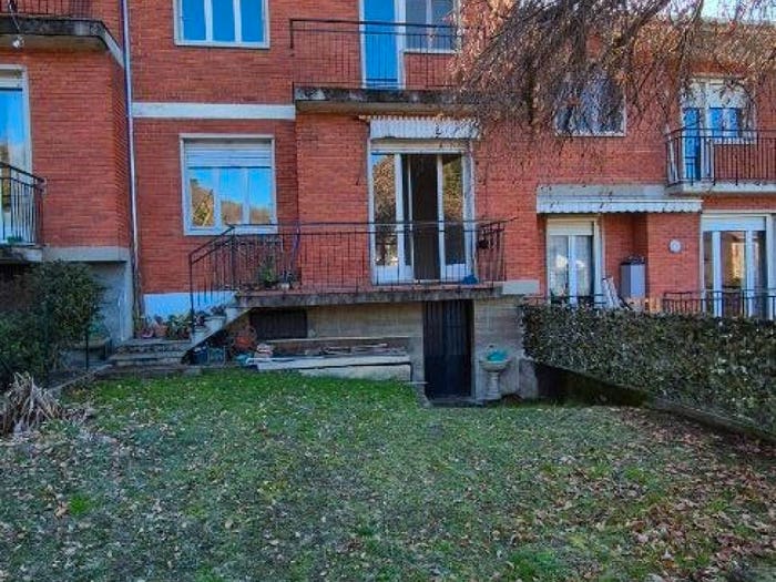 Casa con 6 locali in vendita in Via Alessandro Volta, Centro, Grignasco