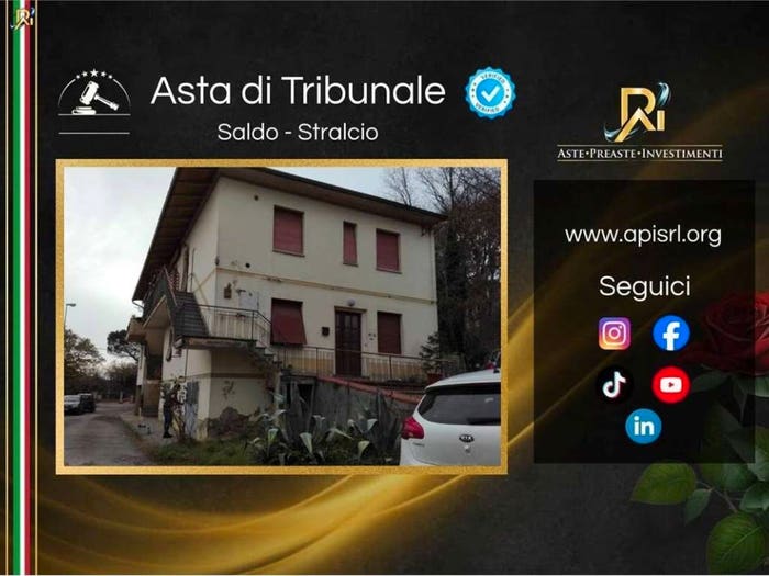 Appartamento quadrilocale in vendita in Via San Salvatore, Centro, Bucine