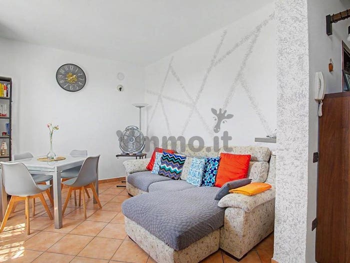 Appartamento con 5 locali in vendita in Via Guglielmo Marconi B, Caravate