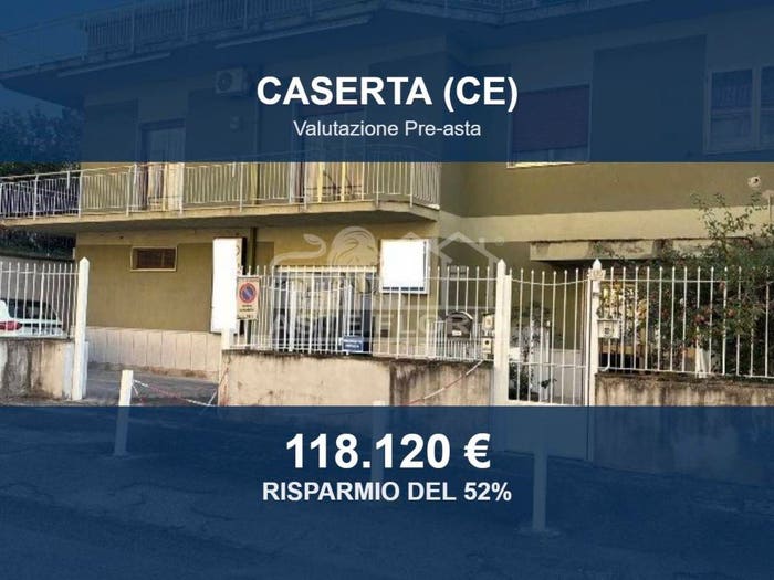 Appartamento con 6 locali in vendita in Via Molino Militare, Caserta Nord, Caserta