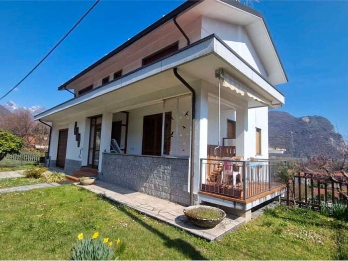 Casa con 5 locali in vendita in via martiri, Centro, Gravellona Toce