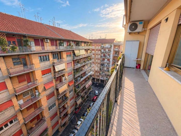 Appartamento bilocale in vendita in Via ampio flaviano, Cinecittà, Roma