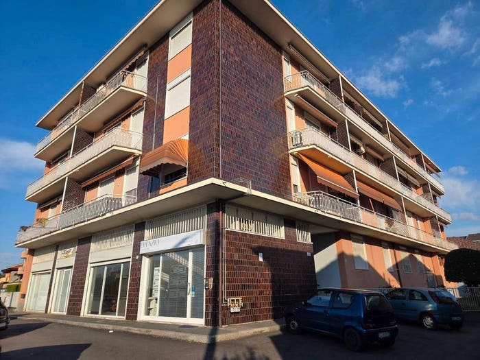 Appartamento trilocale in vendita in Via Alessandro Volta, Oggiona Santo Stefano, Oggiona con Santo Stefano
