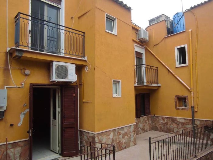 Casa con 5 locali in vendita in Via Lister, Canicattì