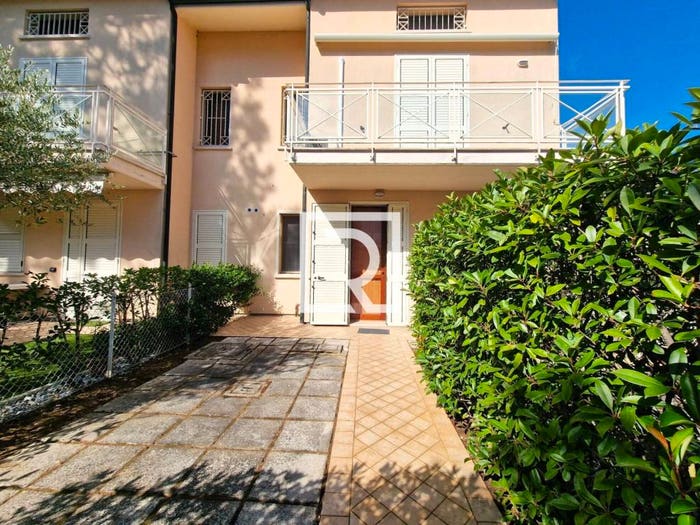 Appartamento trilocale in vendita in Viale Forlì, Porto Corsini Marina Romea, Ravenna