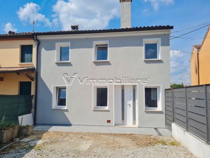 Casa con 5 locali in vendita in Via Croce di Pietra, Centro, Noventa Vicentina