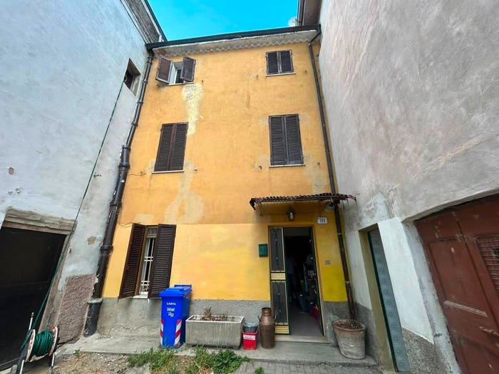 Casa quadrilocale in vendita in Strada Val Sporzana, Fornovo di Taro