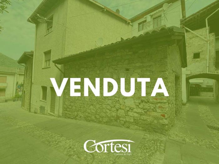 Casa con 5 locali in vendita in Via Conciliazione, Casazza